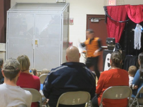 Magic Show 10-14 (16)